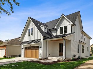 290 N Geneva Ave, Elmhurst, IL 60126