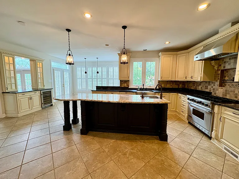 1151 Fieldview Dr — Photo 11