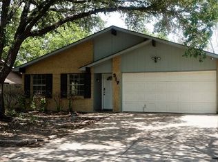 317 E Ferndale Ln, Grand Prairie, TX 75052