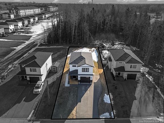 2nd image of 334 Lorette