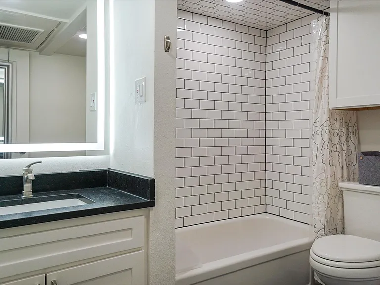 1212 Guadalupe St #310 — Photo 11
