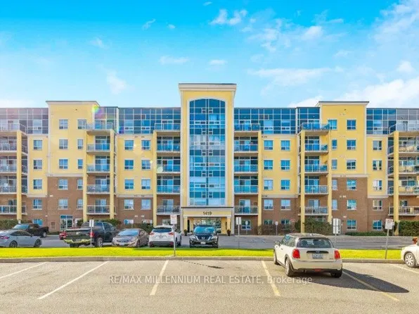 1419 Costigan Rd #101, Milton, ON L9T 2L4