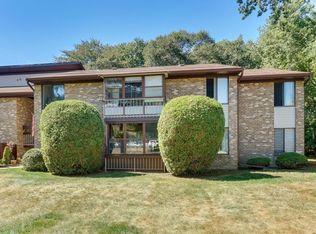 39 Meadow Green Cir UNIT H, Manalapan, NJ