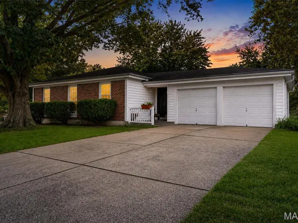1319 Brandywine Ln, Saint Peters, MO 63376