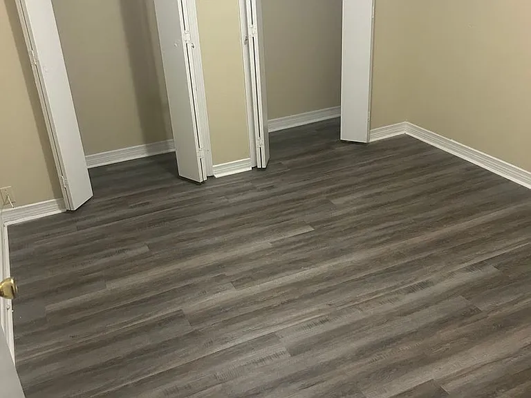 215 Peggy St — Photo 9