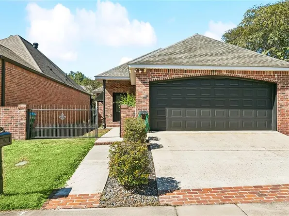 2445 Randy Dr, Denham Springs, LA 70726