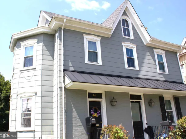 28 N Main St #24, Chalfont, PA 18914