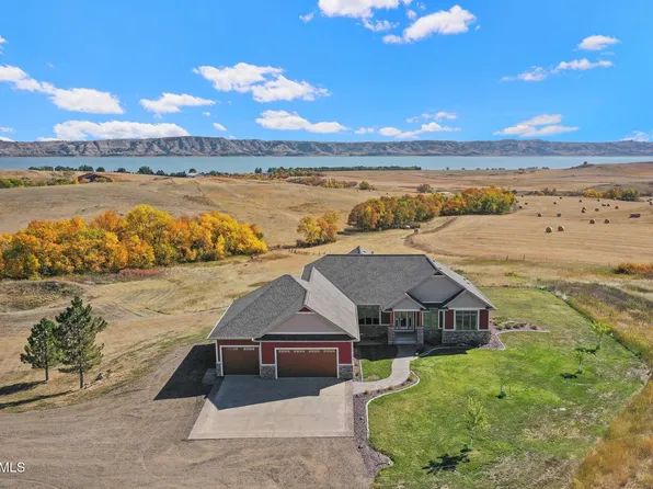 11972 47th St NW, Epping, ND 58843