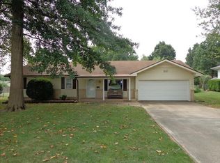1414 W Swan St, Springfield, MO 65807