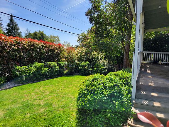 3rd image of 241 Foresthill Ave