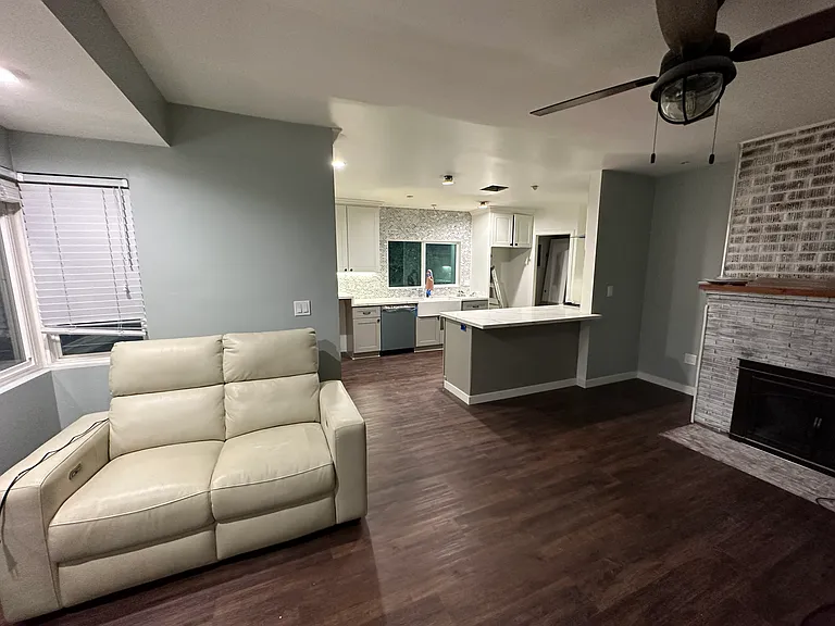 1522 Randall St — Photo 17
