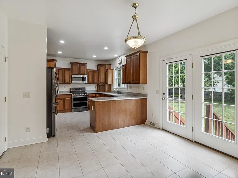 9818 Lyons Mill Rd — Photo 8