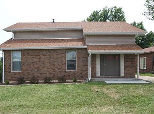 6317 E Main St, Maryville, IL 62062