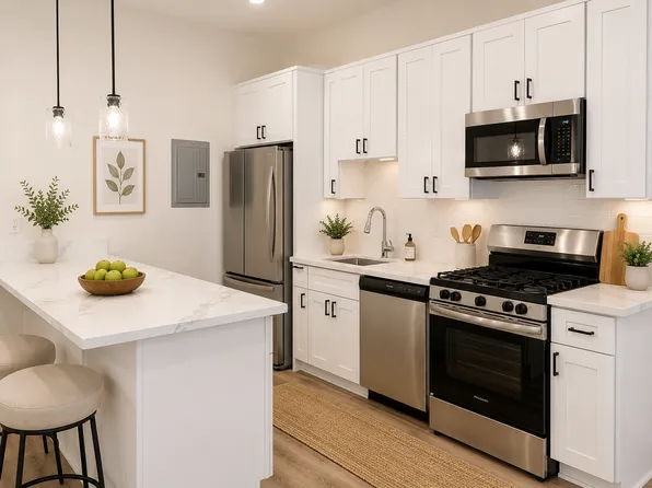 Chloe's Apartment's on Arlington, 2675 Arlington Ave #3105-28, Los Angeles, CA 90018