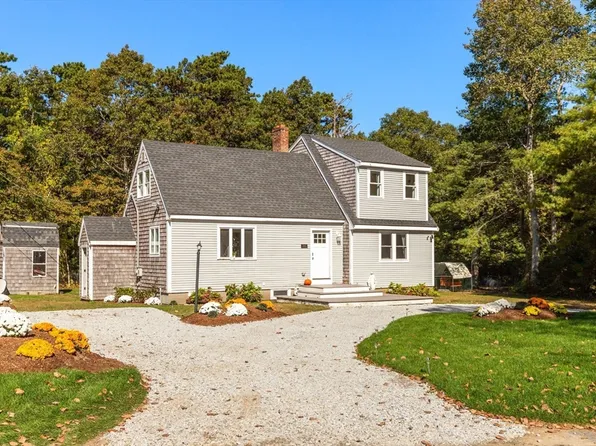 245 Center Hill Rd, Plymouth, MA 02360
