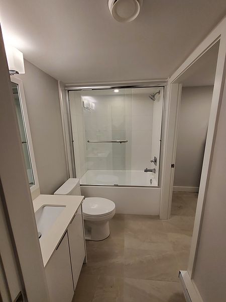 Vancouver Apartment for rent - 0 Bedrooms — photo 9