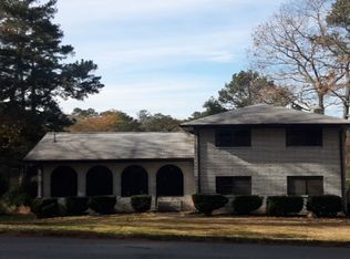 2560 Lake Capri Dr, Conyers, GA 30012