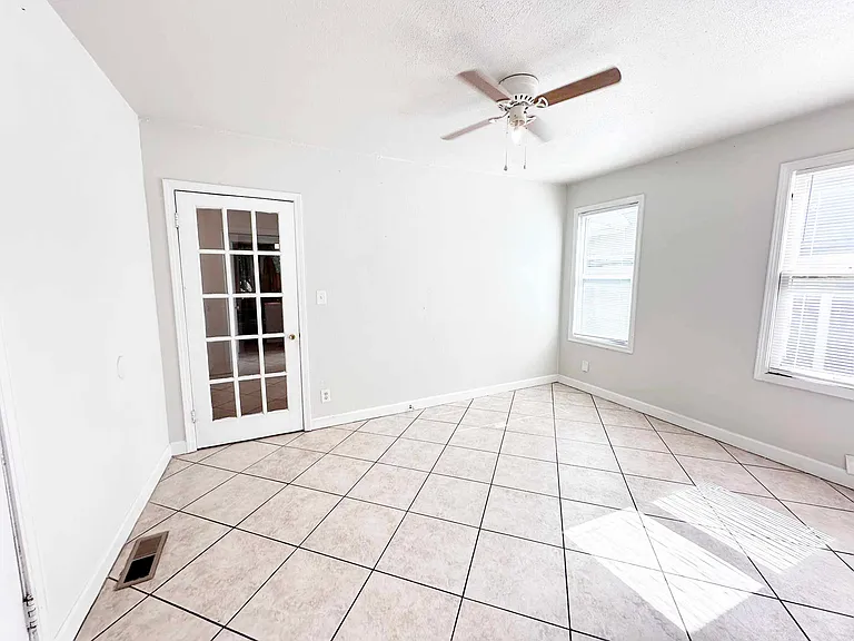 2305 NW 15th St #B — Photo 7