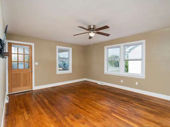 668 N Bath Ave #A, Waynesboro, VA 22980