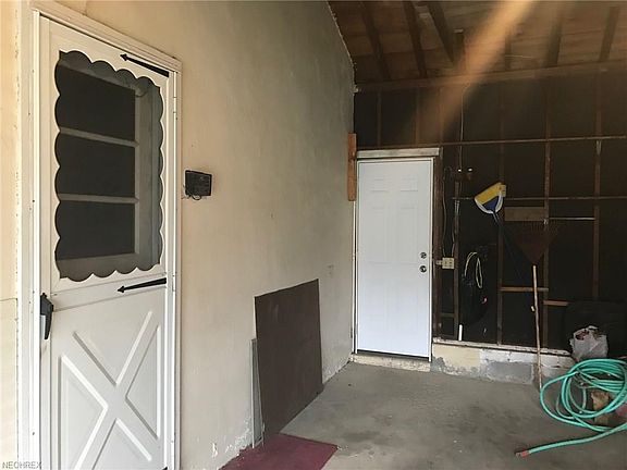 2nd image of 1060 N Ward Ave