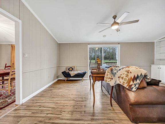 5th image of 271 Westview Dr