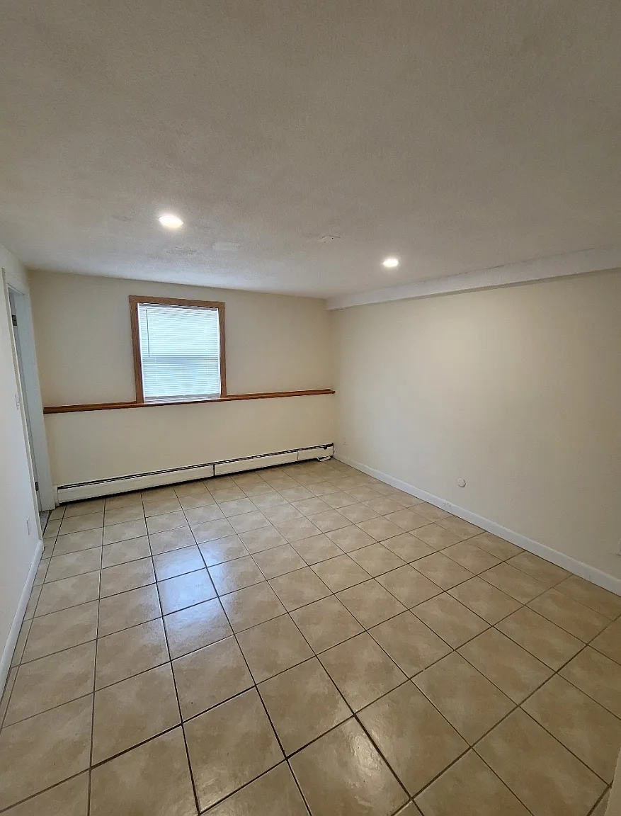 1 bed, 550 sqft, $2,000 — Photo 4