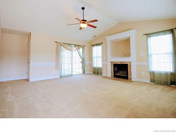 5th image of 134 Eisenhower Dr
