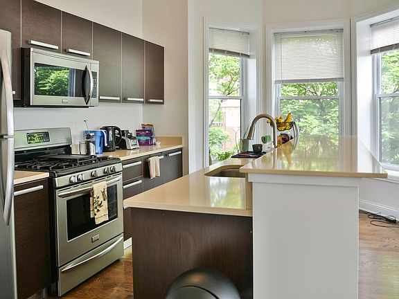 4th image of 1856 N Humboldt Blvd APT 2