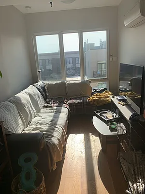 Rented by City Vista Inc | media 29