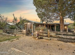 1911 Trails End Rd, Las Cruces, NM 88007