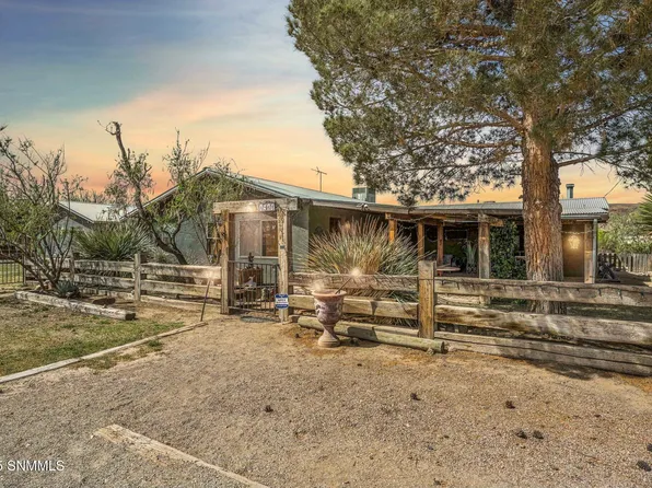 1911 Trails End Rd, Las Cruces, NM 88007