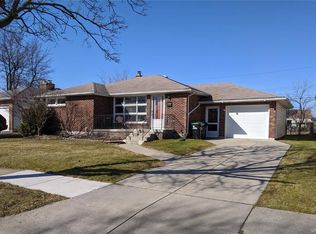 106 Lamson Rd, Buffalo, NY 14223