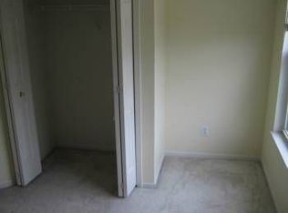 2622 Driftwood Dr, Waterford, MI 48329