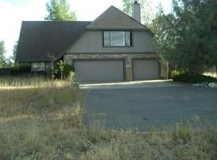 15801 Horseless Carriage Dr, Redding, CA 96001