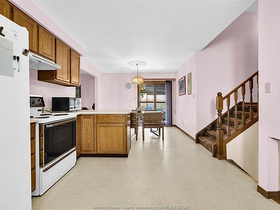 4th image of 1613 Everts Ave