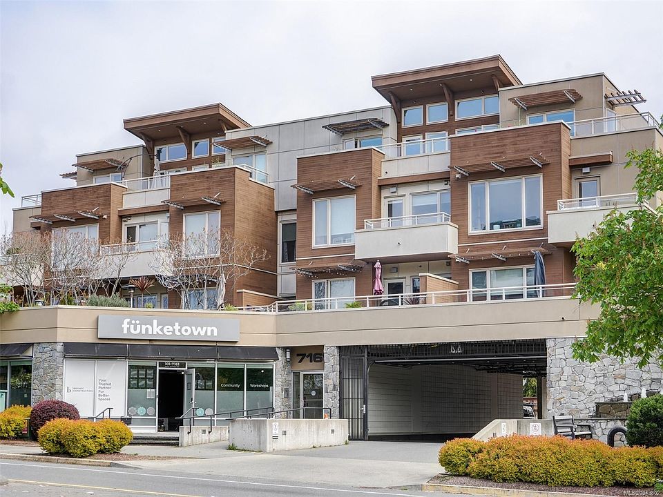 1st image of 7161 Saanich Rd #401