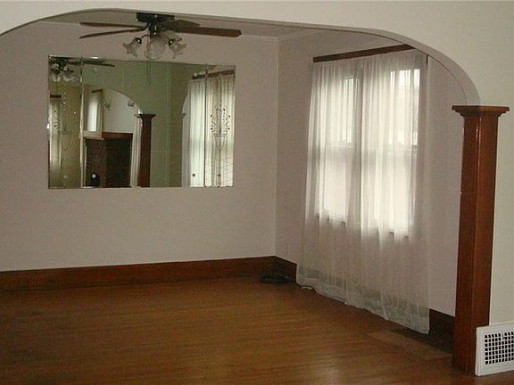 4th image of 18 Vegola Ave