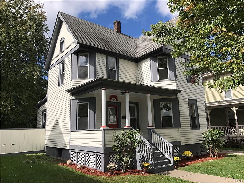 1st image of 8 Pearne Ave