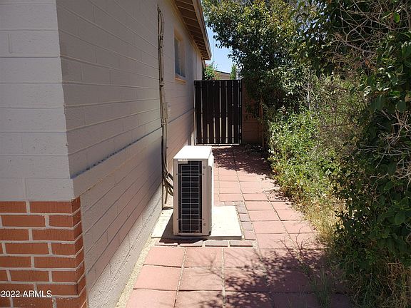 4th image of 3401 W Shaw Butte Dr
