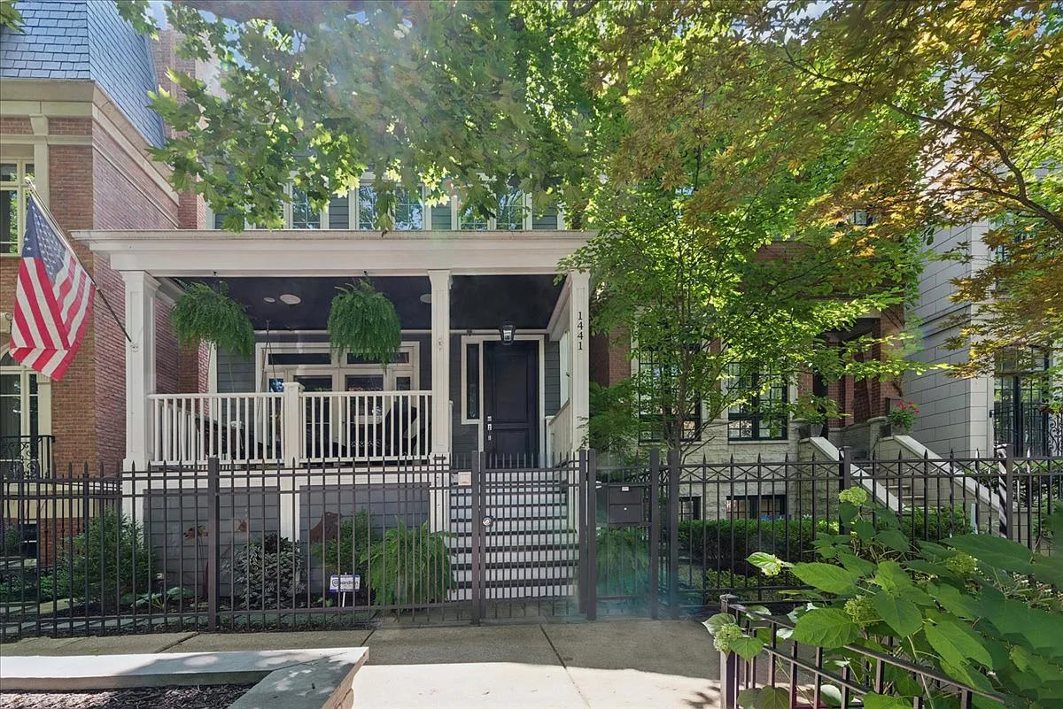 2 bed, 1.5 bath, $3,700 — Photo 1
