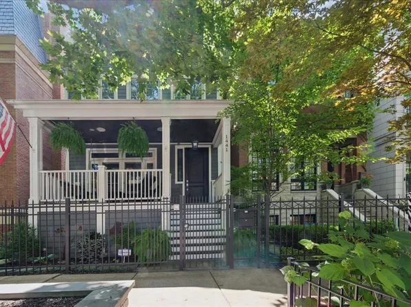 1441 W Wolfram St #G, Chicago, IL 60657