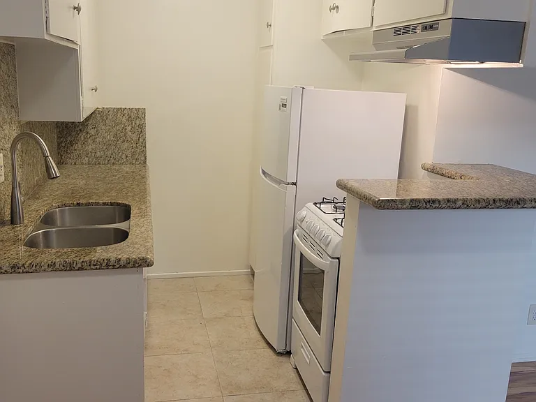 12485 Walsh Ave — Photo 12