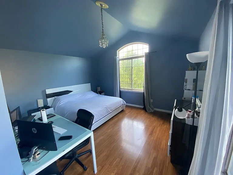 5628 Versailles Ave — Photo 44
