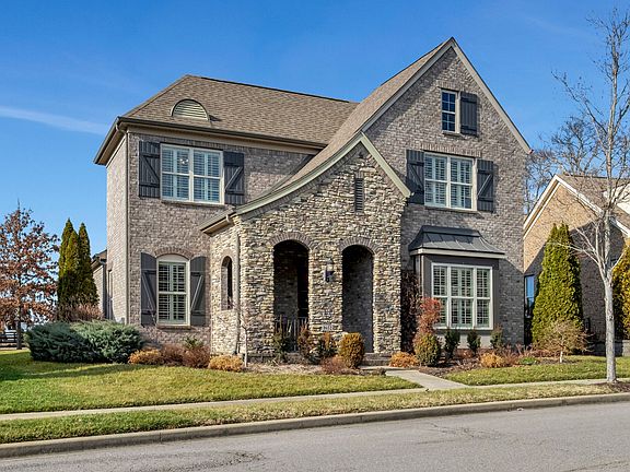 2nd image of 1652 Noah Ln