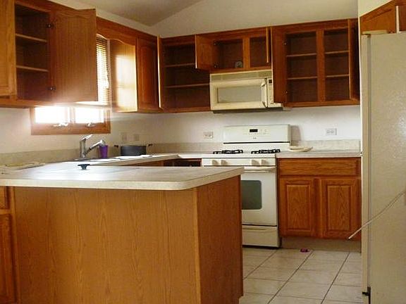 5th image of 19020 Laramie Ln