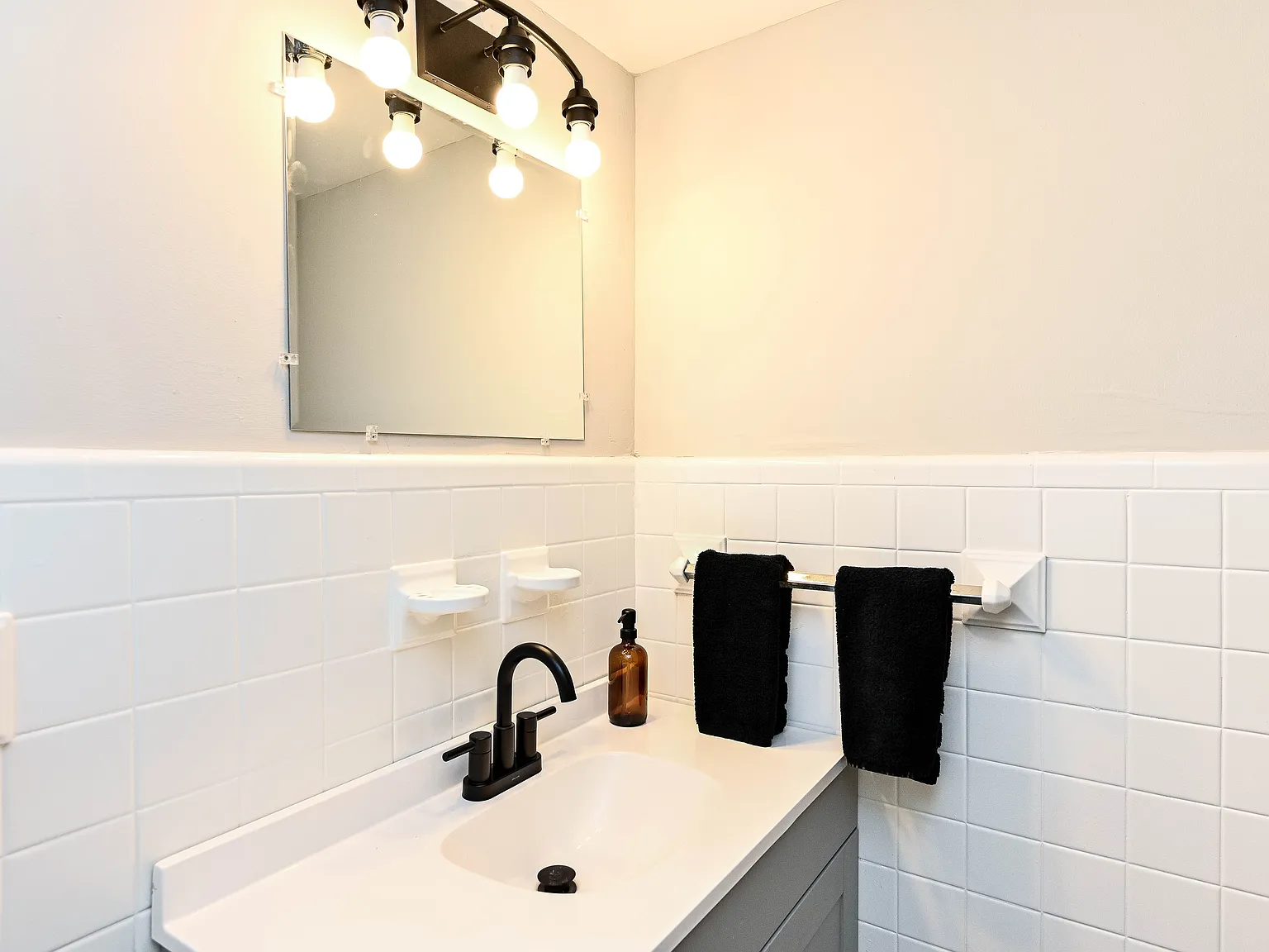 1 bed, $695 — Photo 2