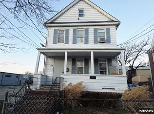 84 Kansas St, Hackensack, NJ 07601