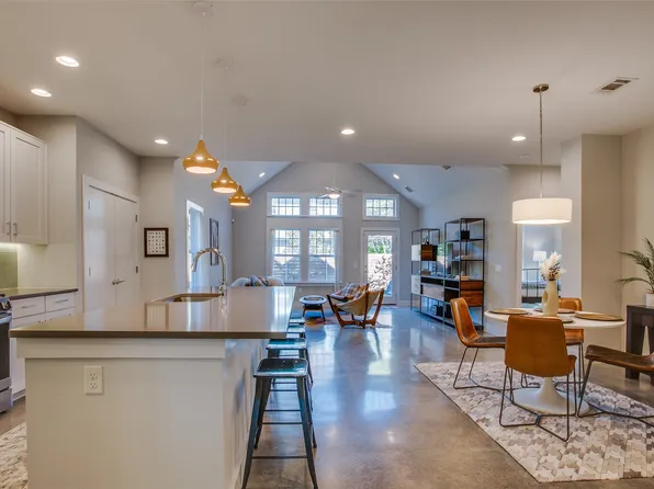 691 Bishop Heights Ln, Dallas, TX 75208