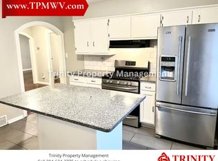 1297 1/2 N 16th St, Clarksburg, WV 26301