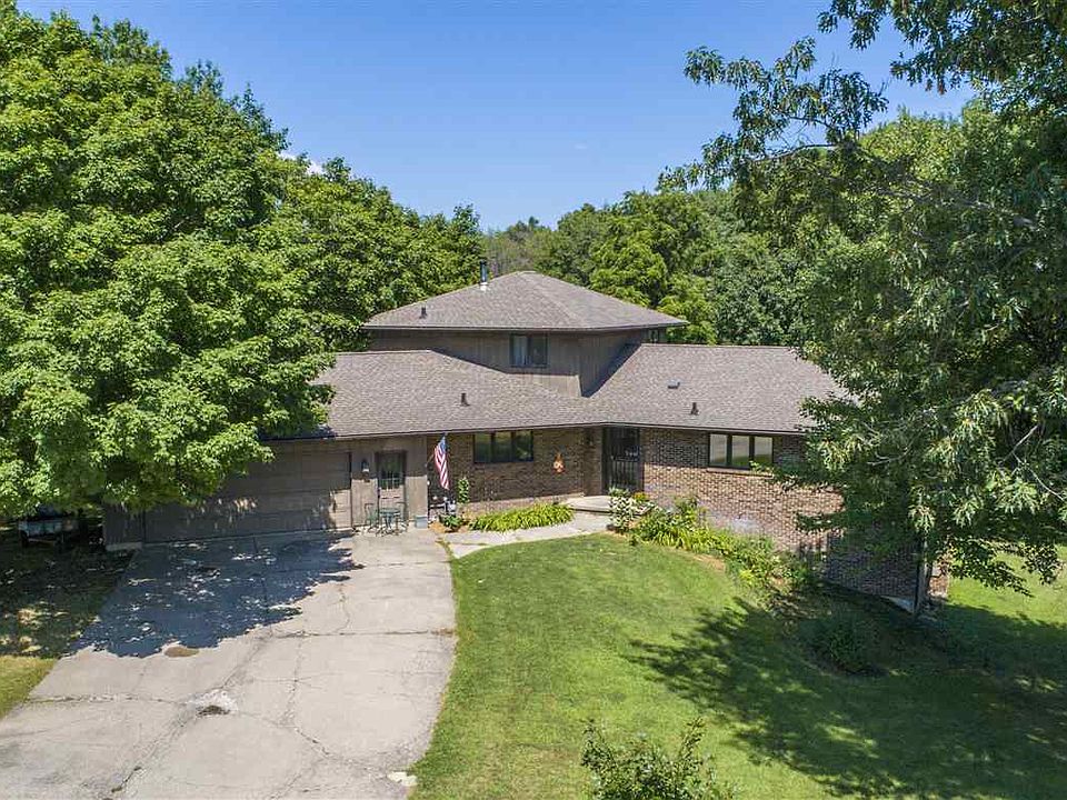 1st image of 3020 Minnetonka Dr